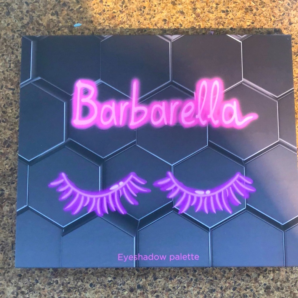 Barbarella Eye shadow palette bee beauty London